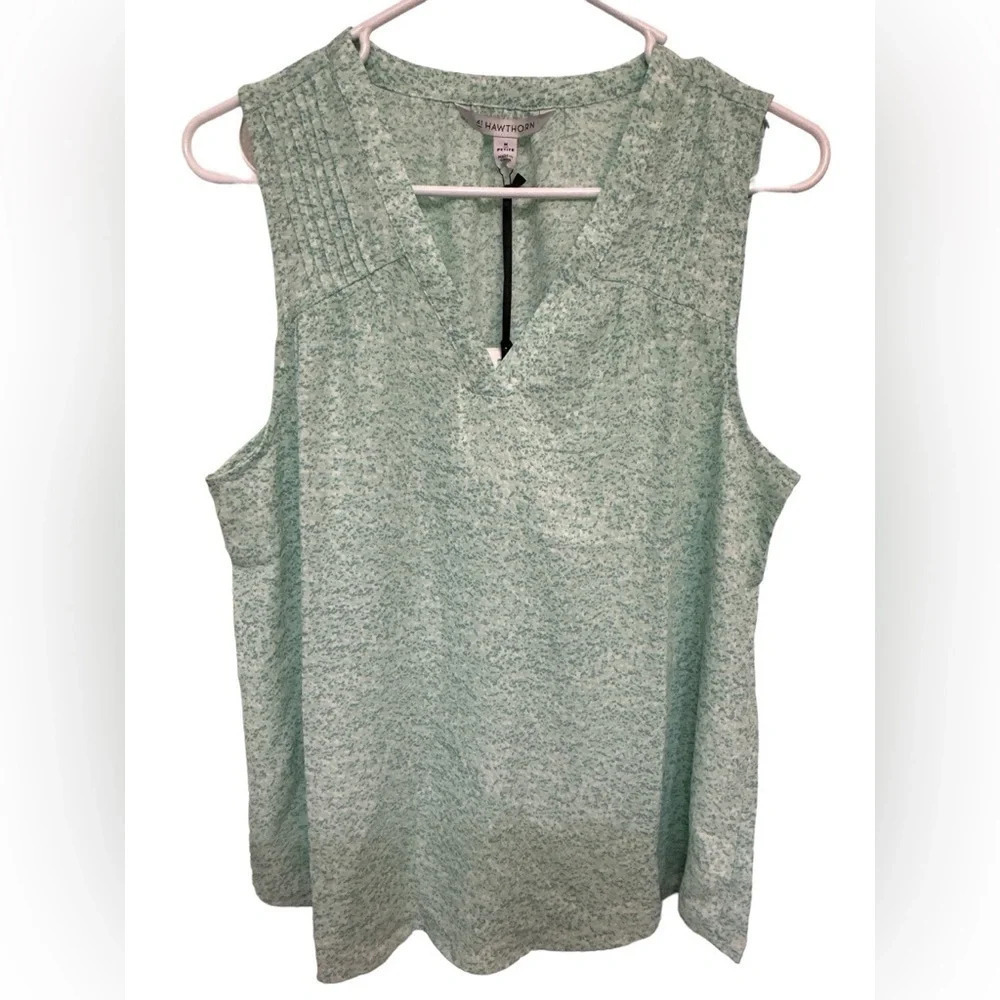 41 Hawthorn mint green and white abstract design sleeveless top NWT